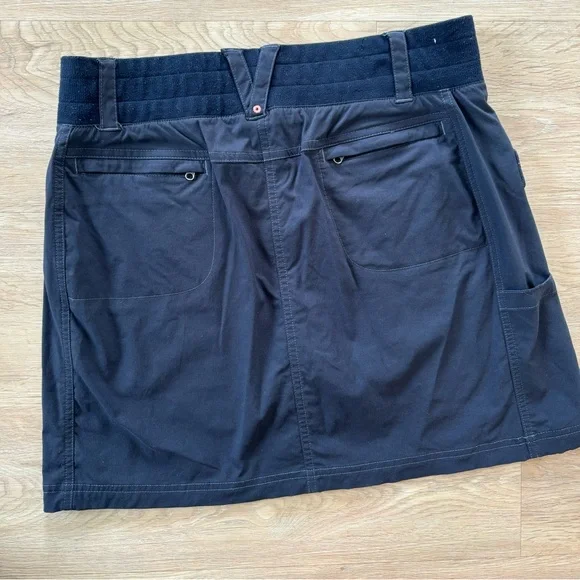 Title Nine women's Recycled Clamber 2.0 Blue Hiking Active skirt Skort size 8 - Picture 7 of 11